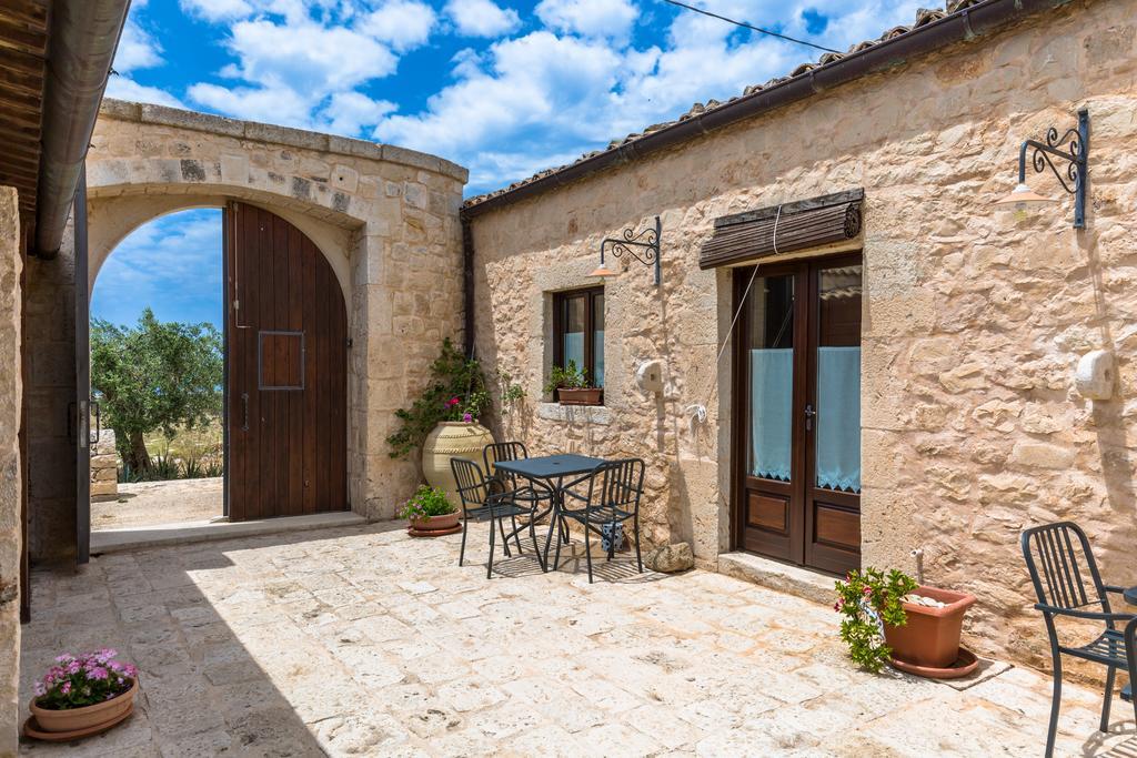 La Muraglia Residenza Turistica Rurale Santa Croce Camerina Exterior foto