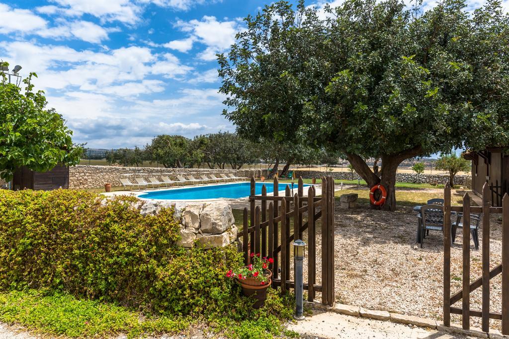La Muraglia Residenza Turistica Rurale Santa Croce Camerina Exterior foto